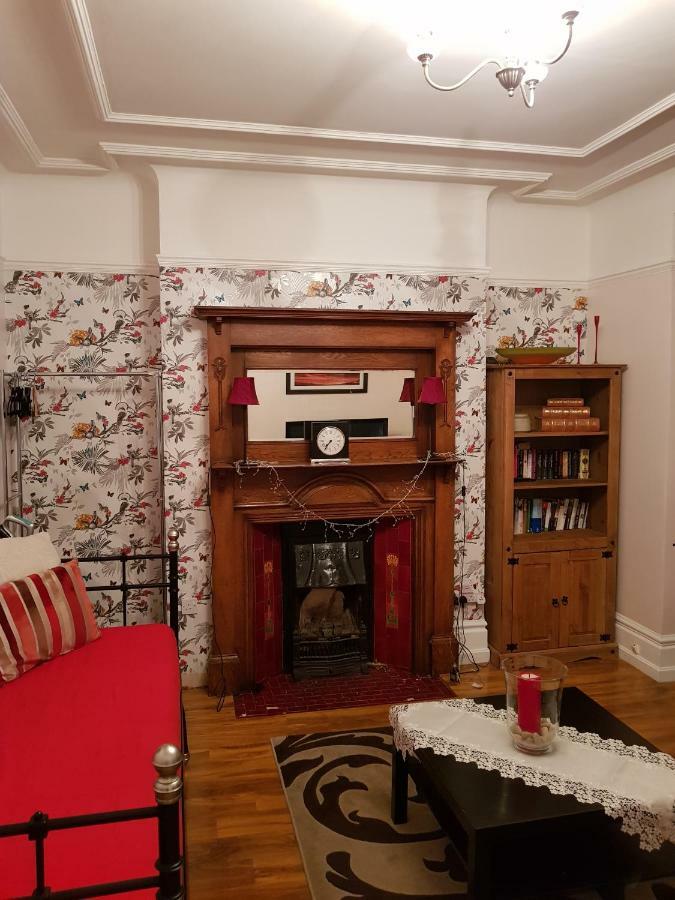 Beautiful Room In Victorian Family Home Ilford Eksteriør bilde